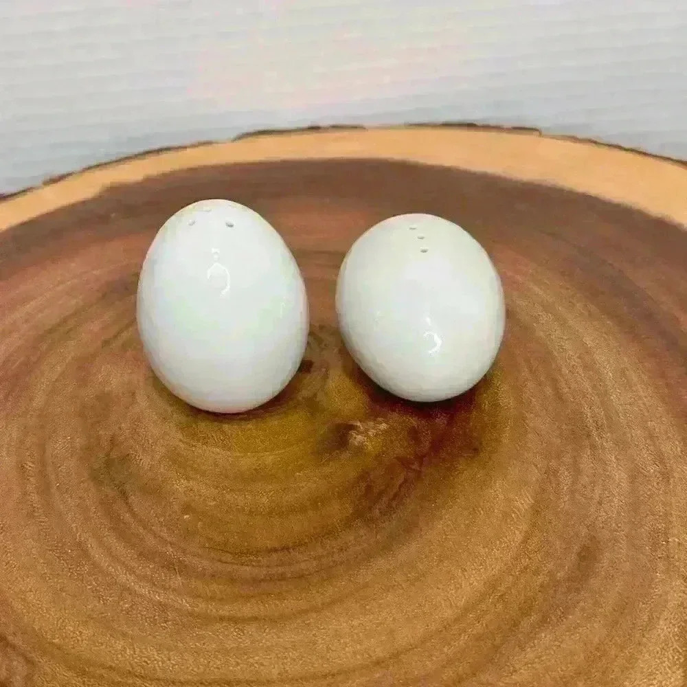 Porcelain egg shaped salt and pepper shakers